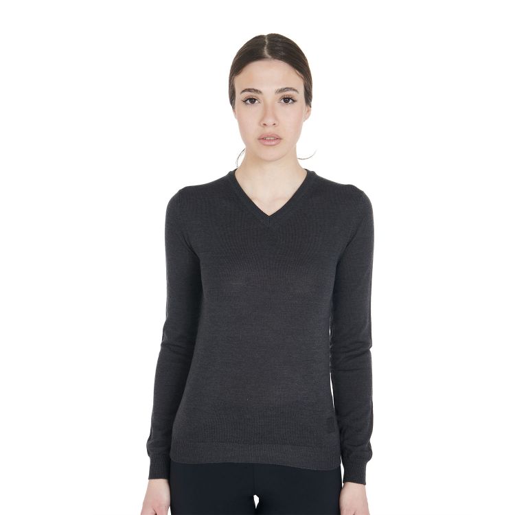 Women's v-neck sweater