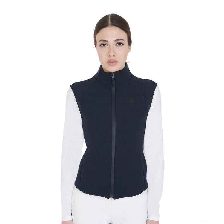 Women's vest in breathable technical fabric
