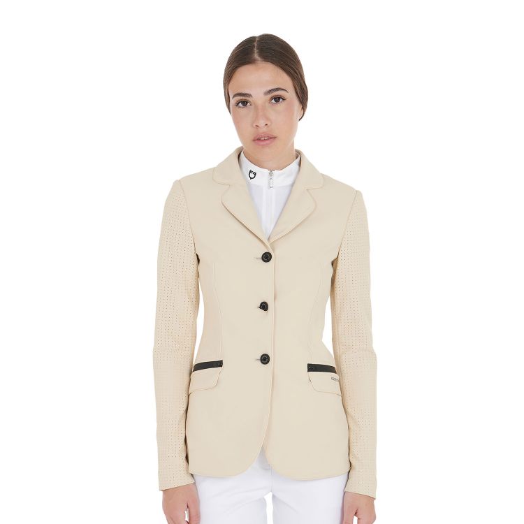 Women's competition jacket three buttons perforated fabric